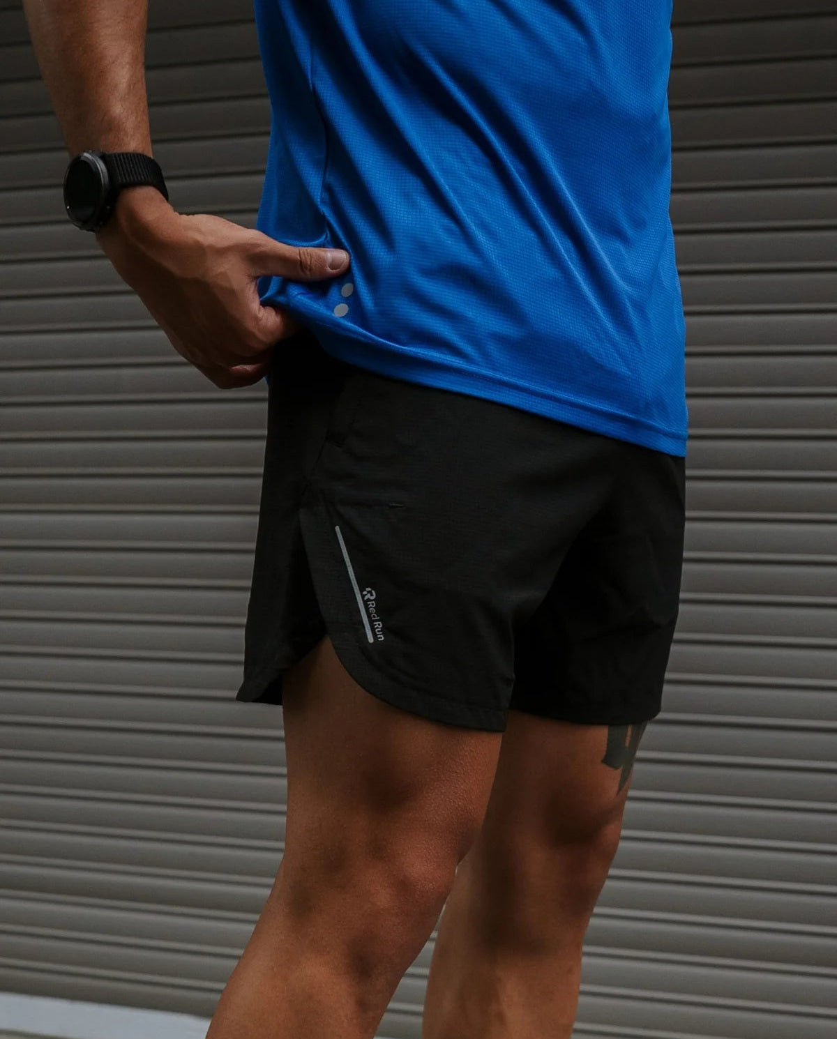 Mens Red Run Black Dynamic Performance Shorts