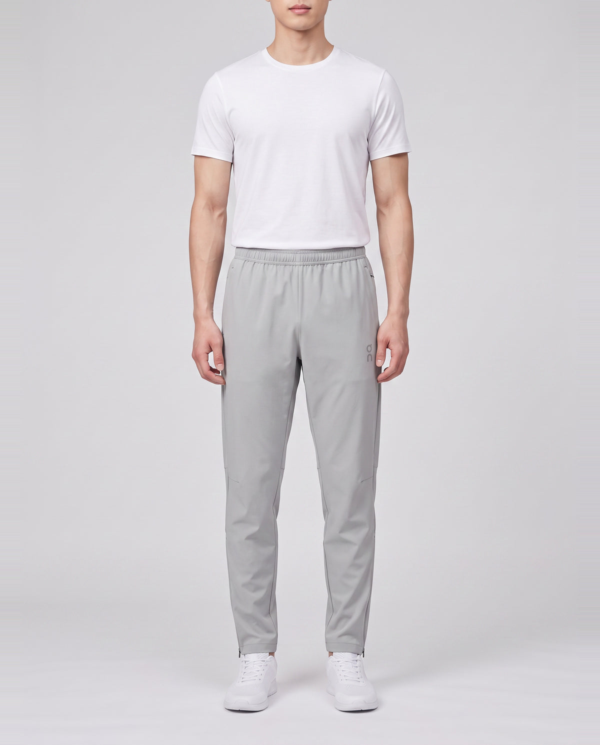 Men's On Running Core Pants 1 Apollo — on model