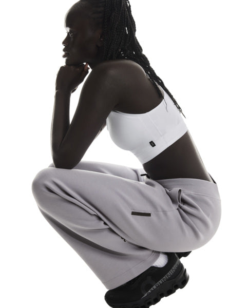 Women's On Running Focus Sweatpants in Lilac — view 2