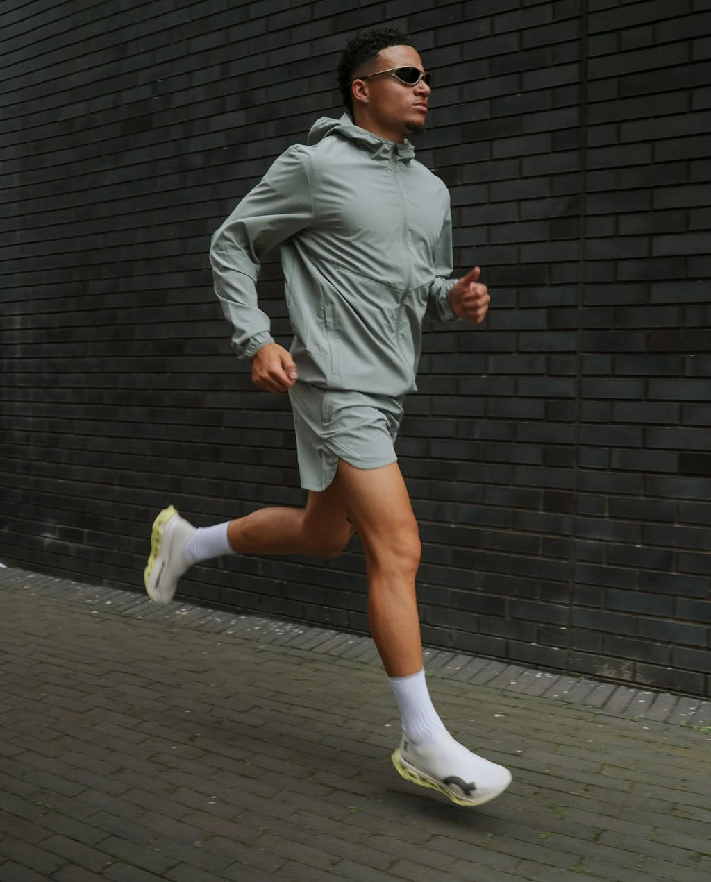 Mens Red Run Sage Dynamic Performance Jacket — view 3