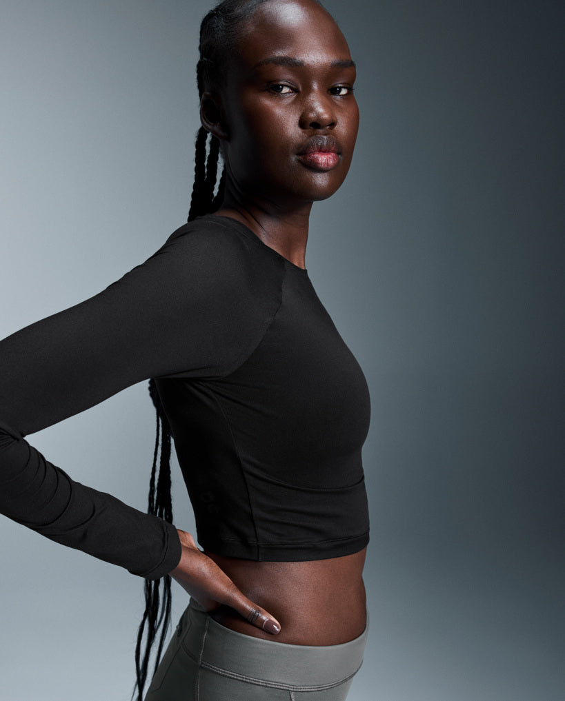 Women's On Running Studio Long-T Crop Black — view 3