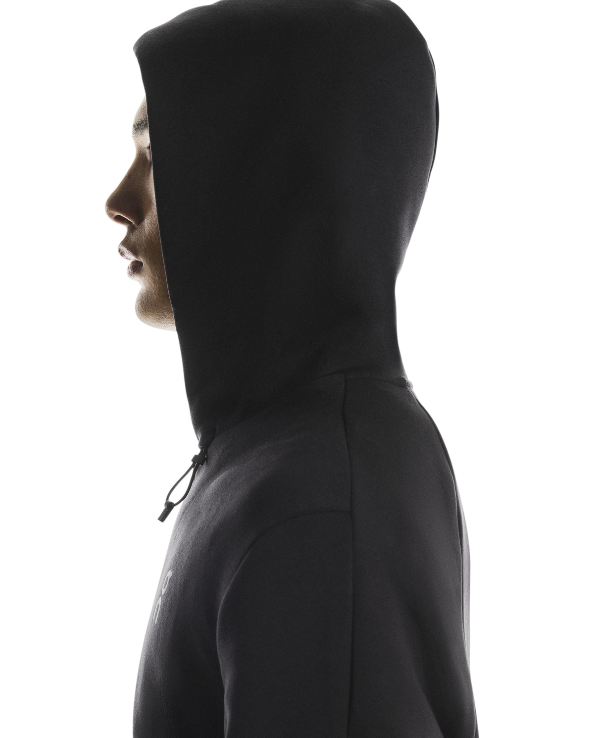 Men's On Running Black Focus Tech Zipped Hoodie — view 3