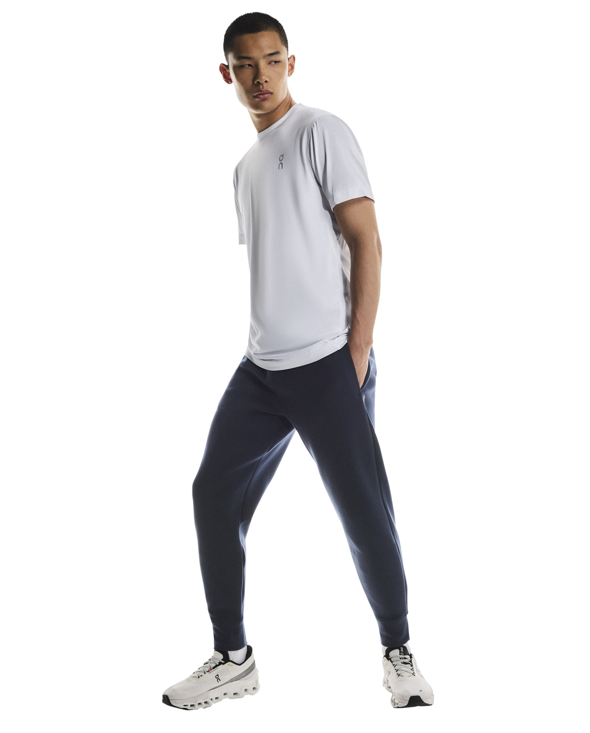 Men's On Running Navy Focus Tech Sweatpants — view 3