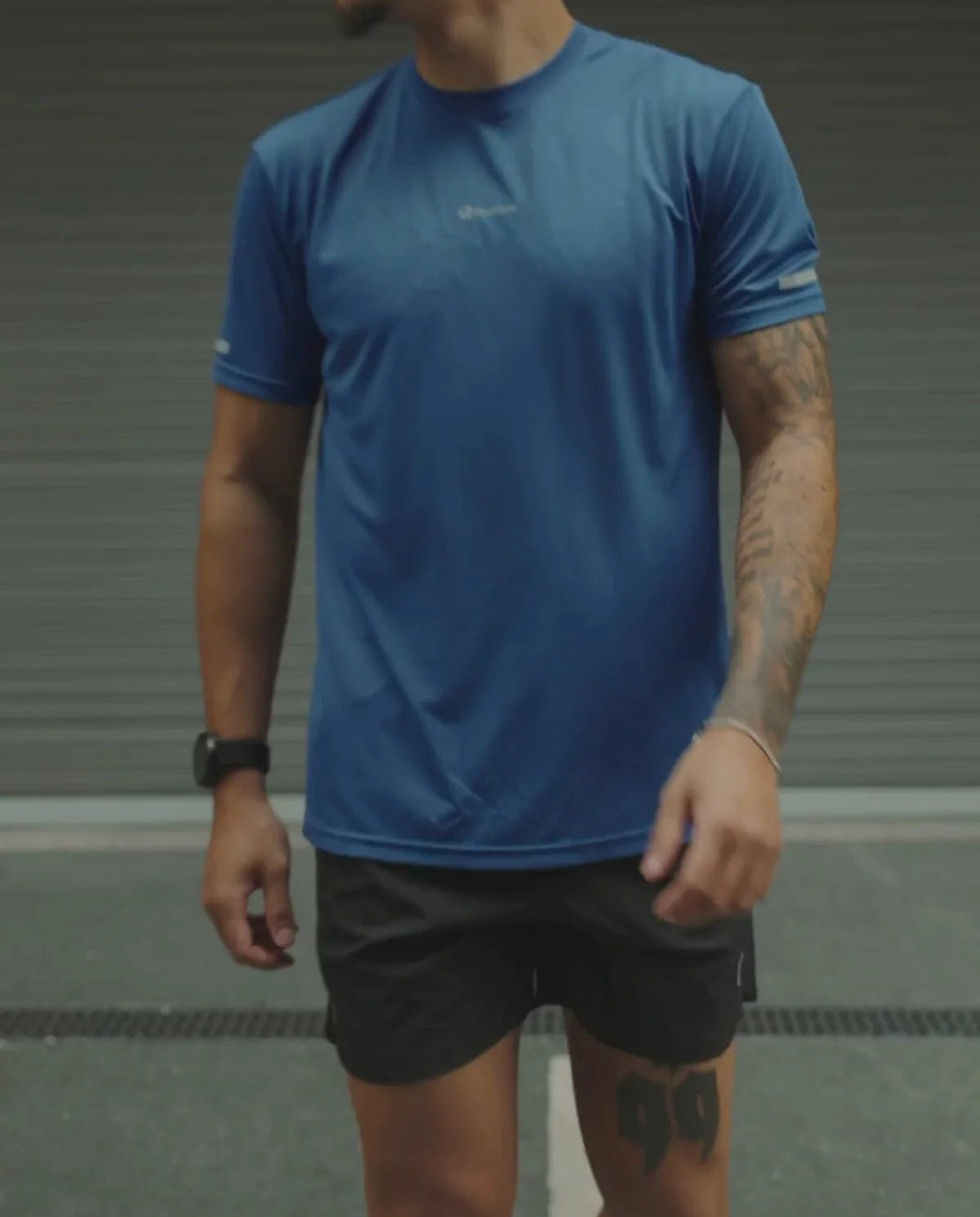 Mens Red Run Black Dynamic Performance Shorts — view 4