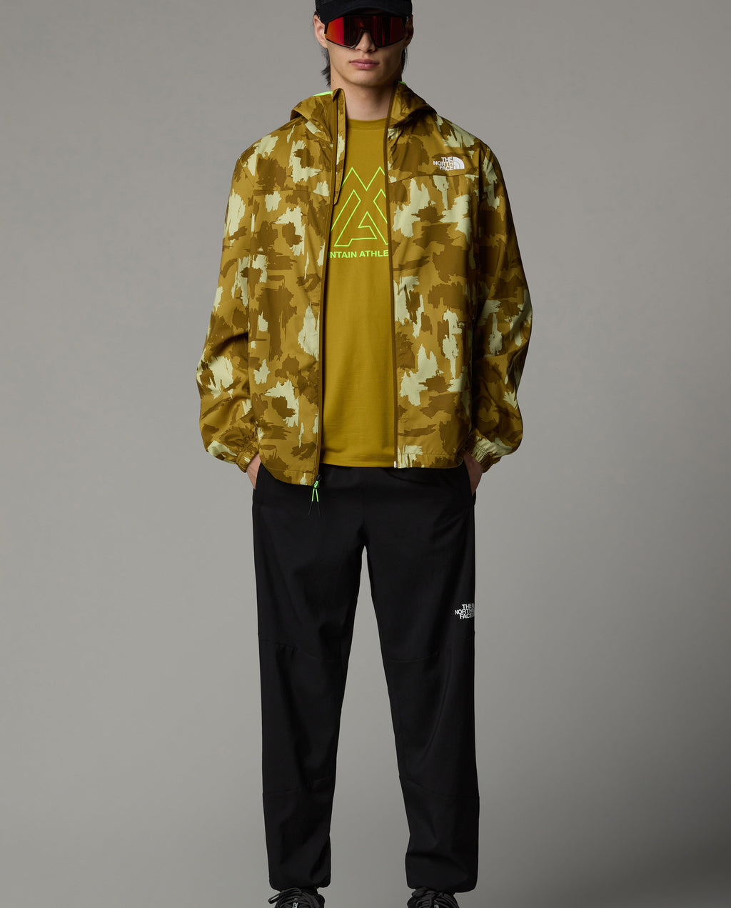 Men's The North Face Black Mountain Athletics Wind Pant — view 4