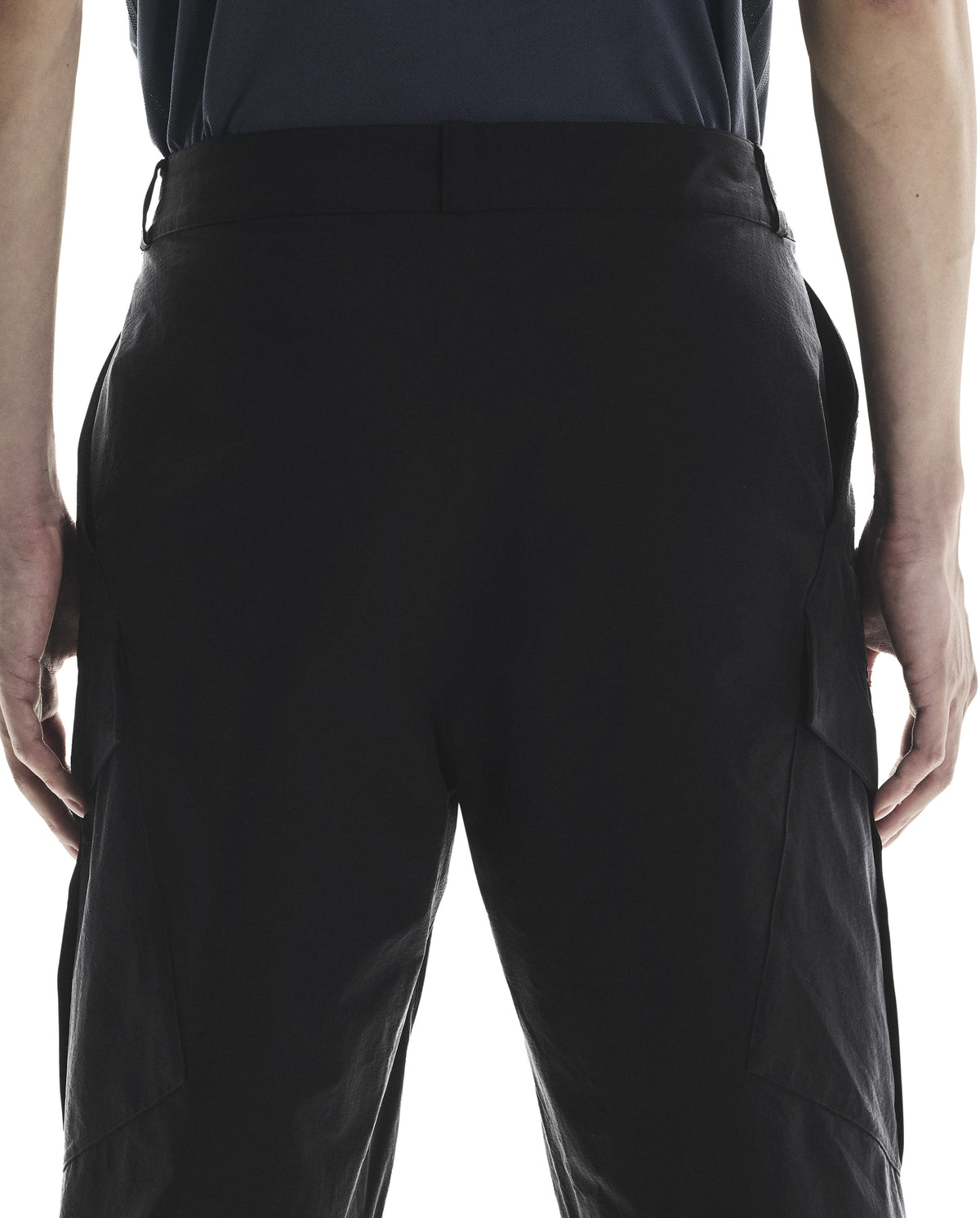 Men's On Running Black Water Resistant Trek Pants — view 4