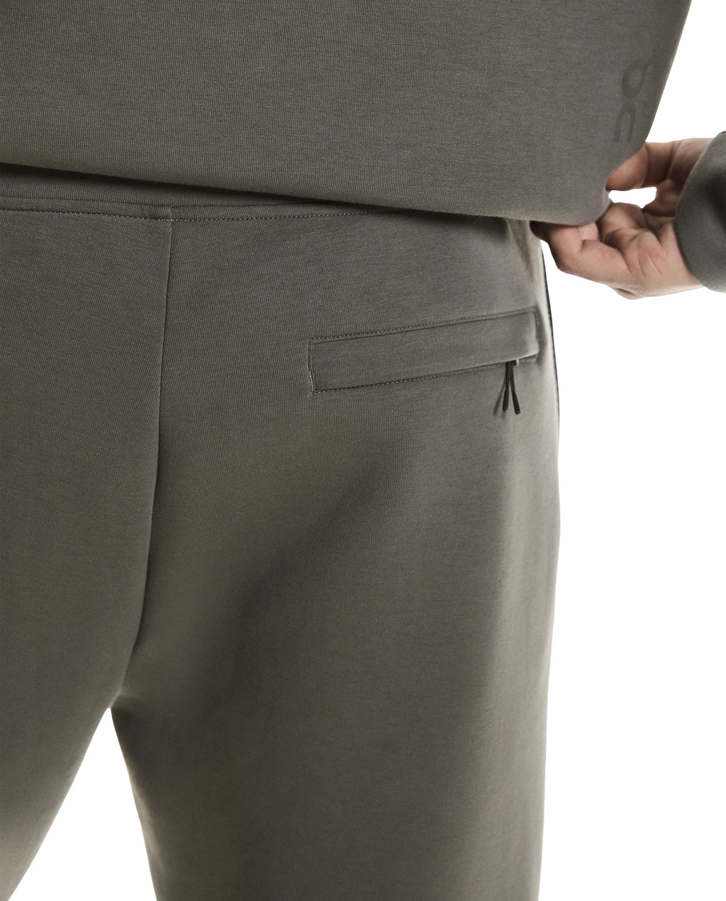 Men's On Running Shadow Focus Tech Sweatpants — view 5