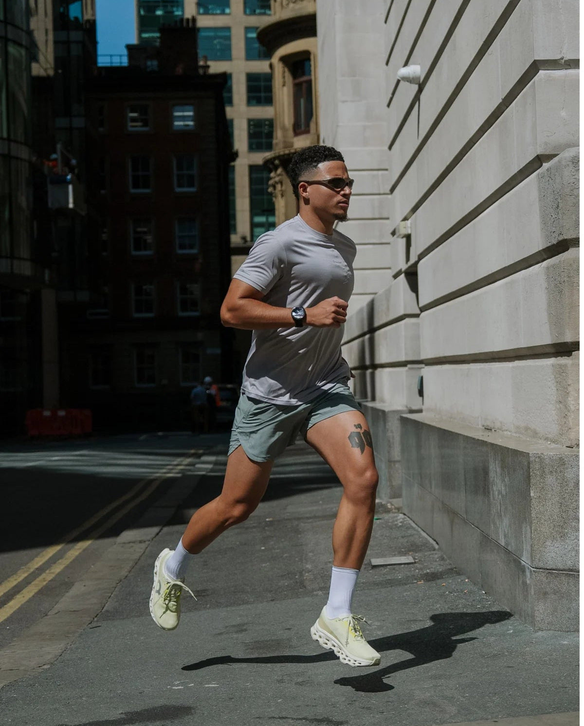 Mens Red Run Sage Dynamic Performance Jacket & Dynamic Performance Shorts Set — view 5