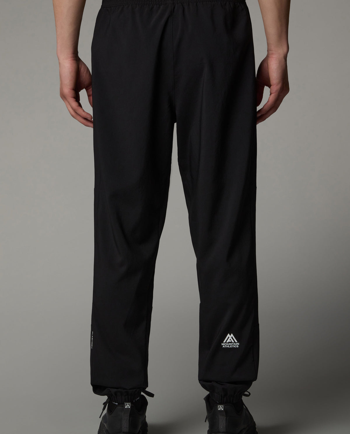 Men's The North Face Black Mountain Athletics Wind Pant — view 5