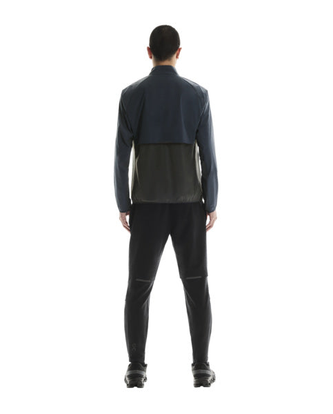 Men's On Running Weather Jacket Insulated in Navy I Eclipse — view 7