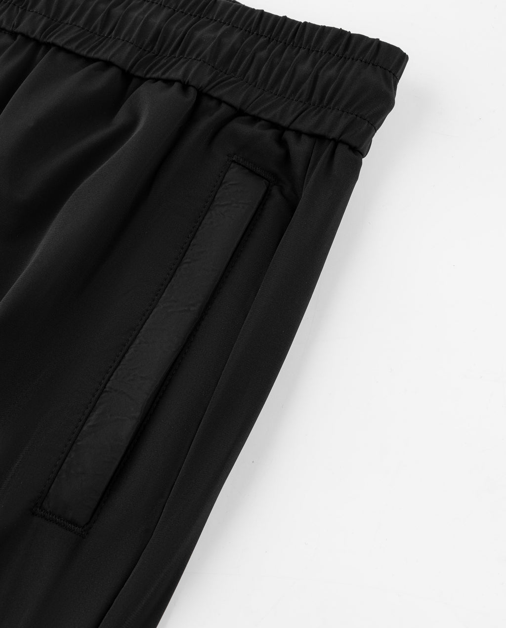 Men's Catini Intorno Tech Trousers in Black — image 7