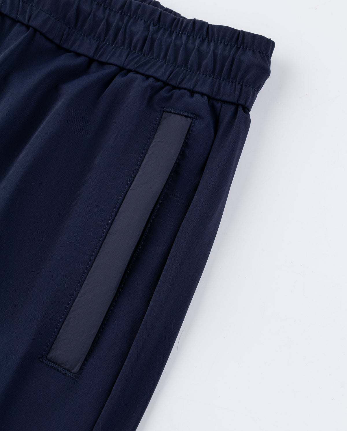 Men's Catini Intorno Tech Trousers in Navy — image 7