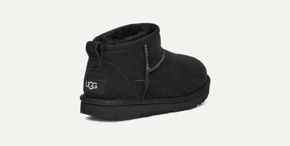 Girls UGG Junior Chestnut Ultra Mini Boot in Black — view 4