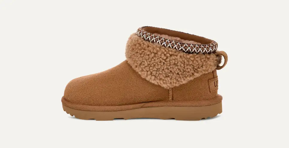 Girls UGG Junior Classic Ultra Mini Maxi Curly Boot in Chestnut — view 3