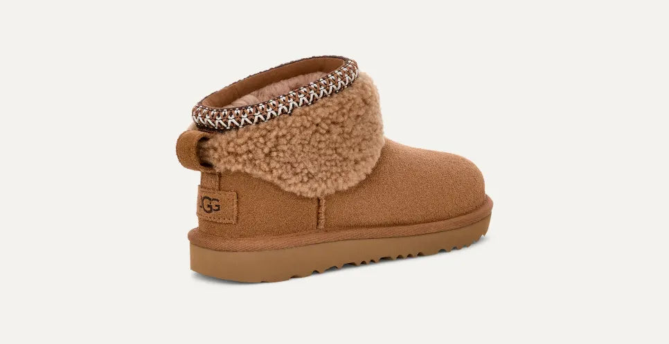 Girls UGG Junior Classic Ultra Mini Maxi Curly Boot in Chestnut — view 4
