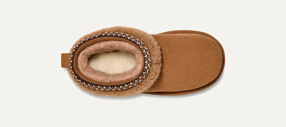 Girls UGG Junior Classic Ultra Mini Maxi Curly Boot in Chestnut — view 5
