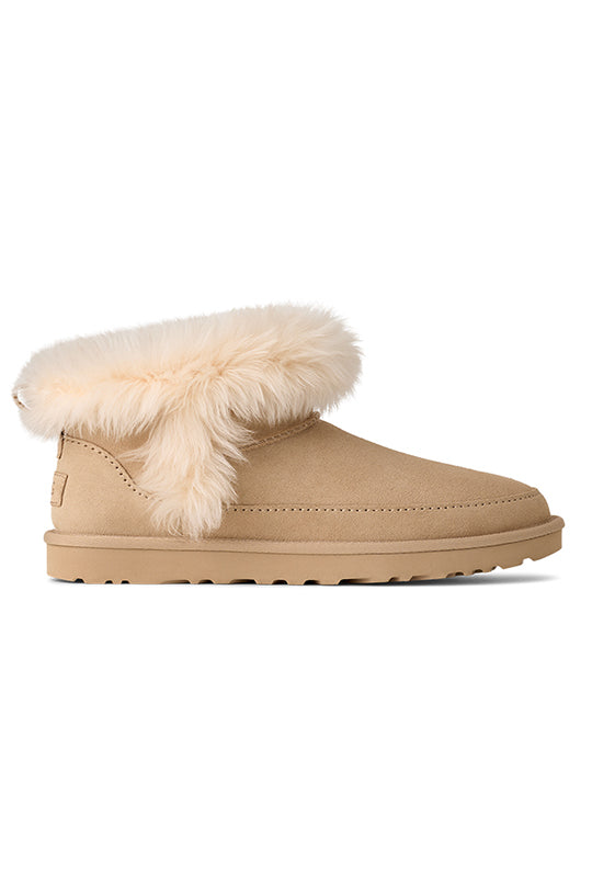 Women's UGG Classic Ultra Mini Chalet in Sandcastle