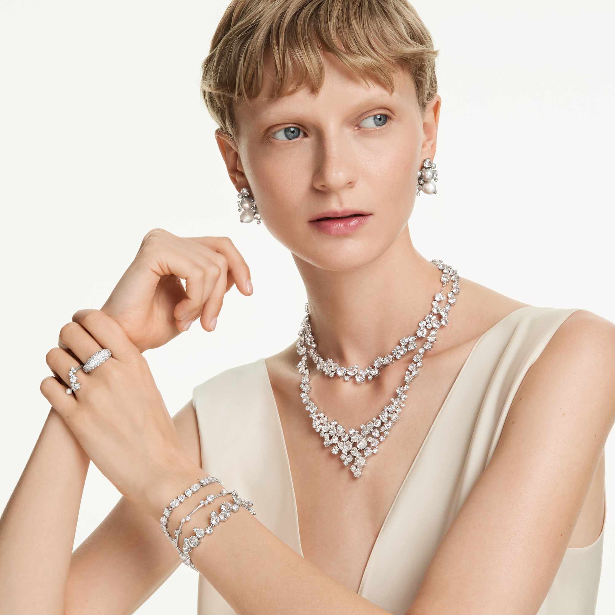 Swarovski Mesmera Bracelet Mixed Cuts, White, Rhodium Plated — view 4