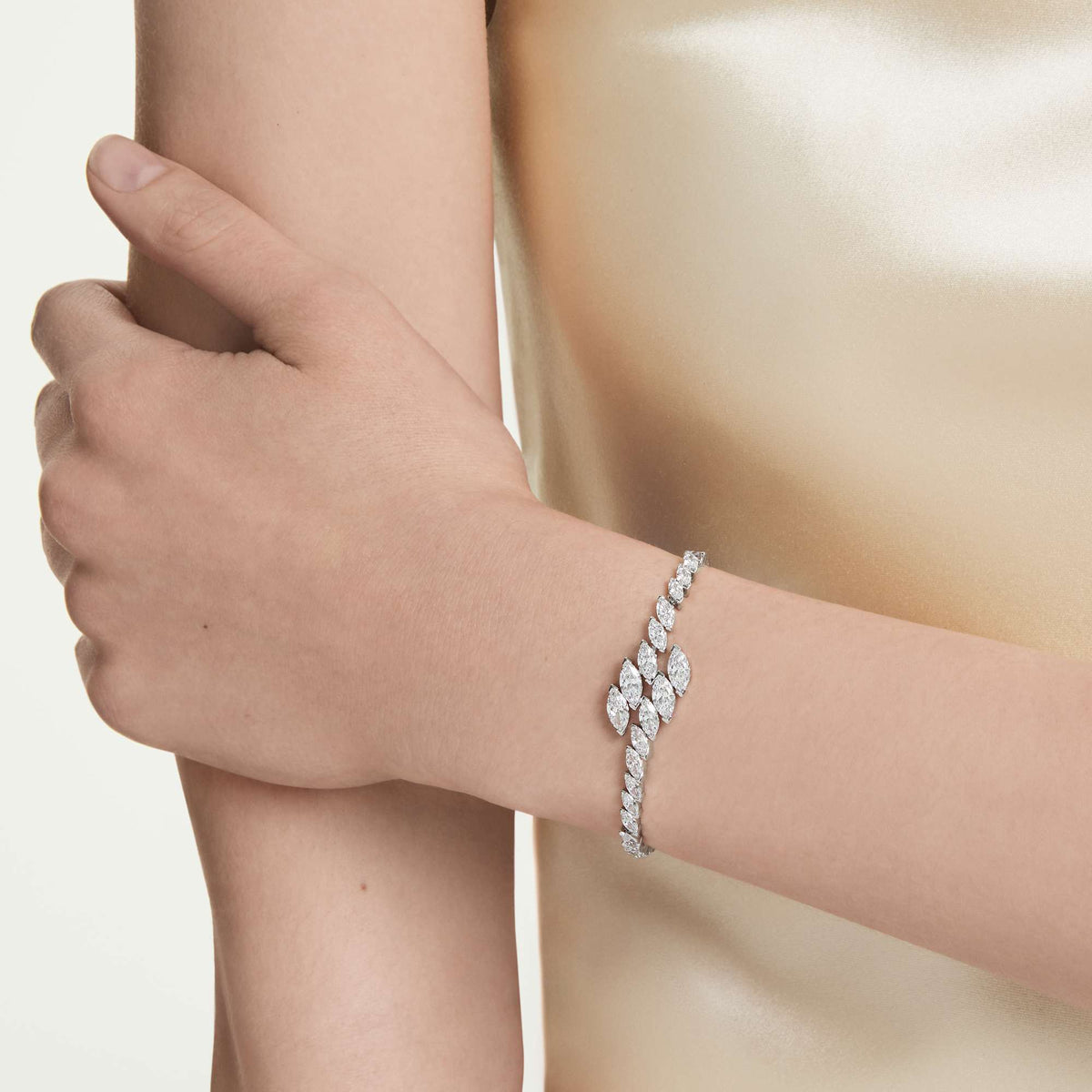 Swarovski Mesmera Marquise Cut Bracelet 5748014 — view 2