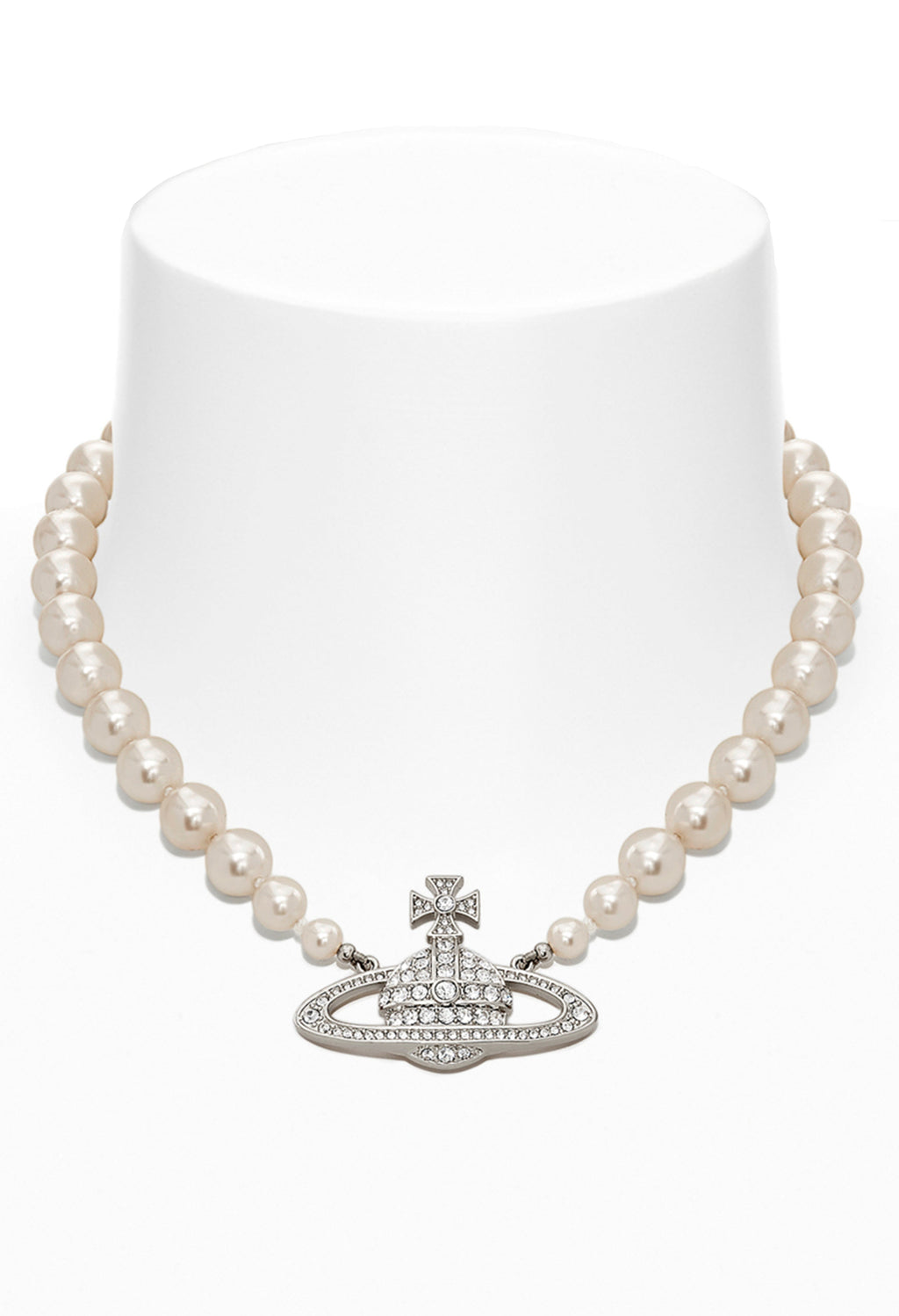 Close-up of Vivienne Westwood choker necklace, cream pearls with platinum Bas Relief orb pendant detail.