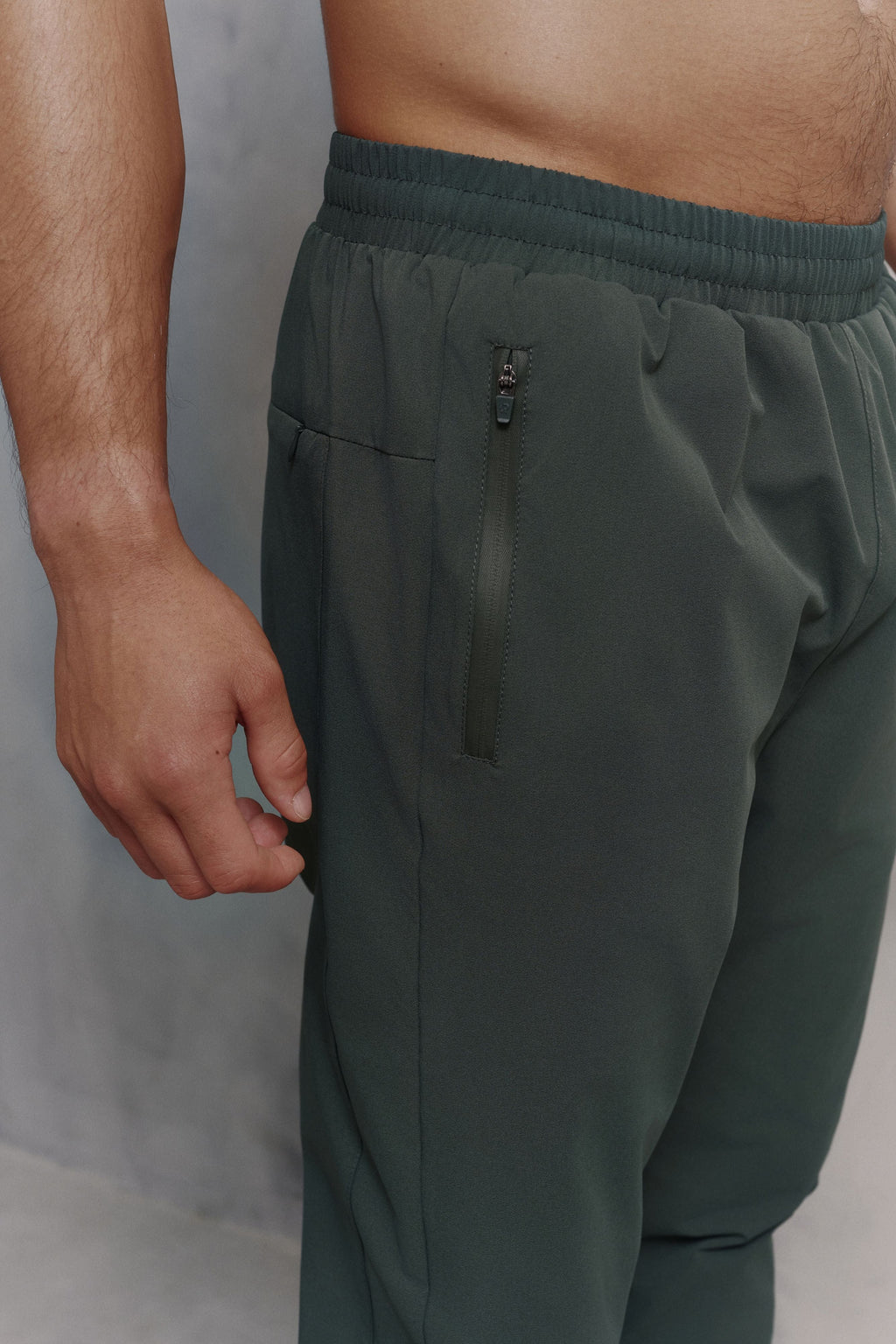 Mens Red Run Core Pine Green Sport Pants