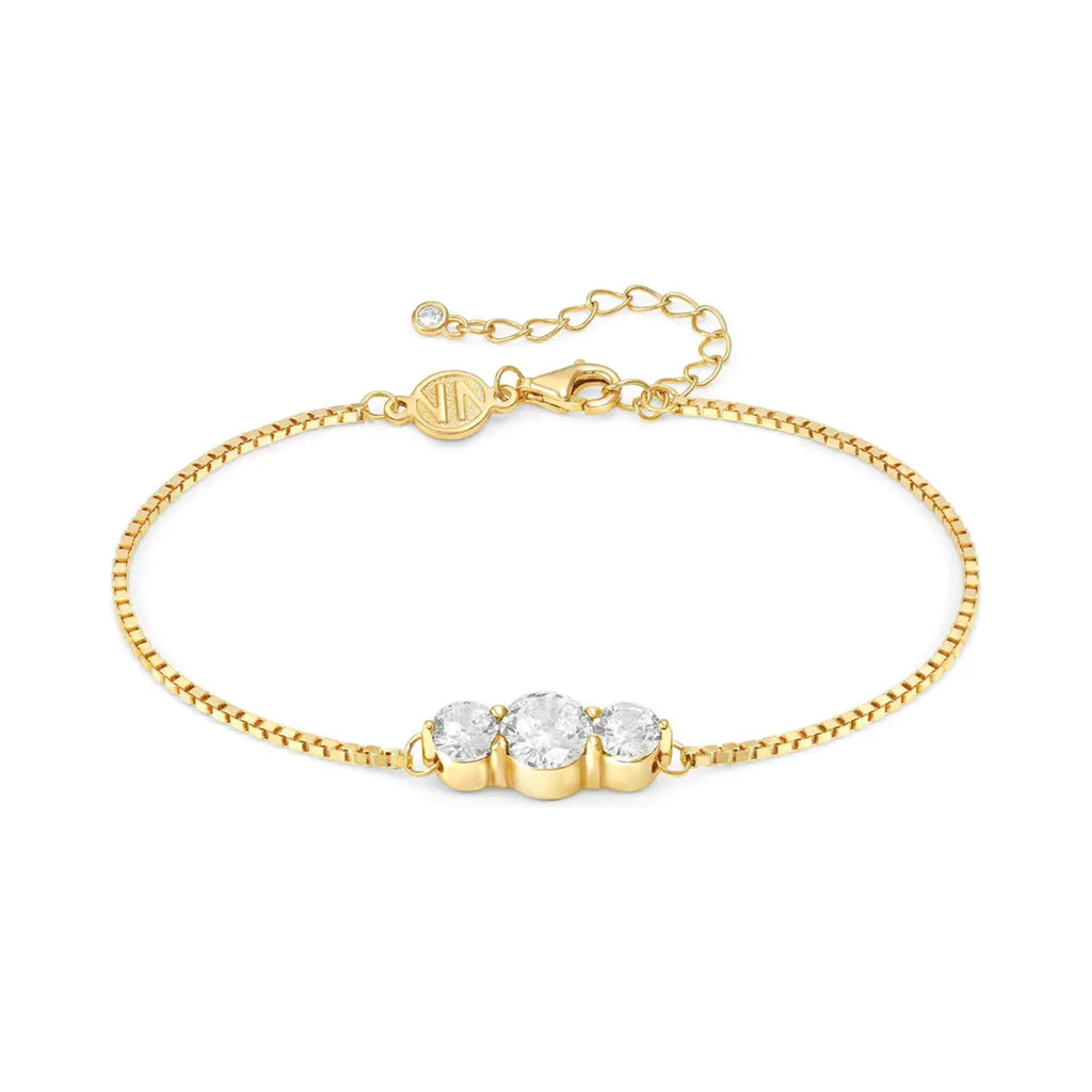 Close-up of the Nomination Colour Wave gold-plated bracelet featuring three sparkling stones, highlighting its elegant