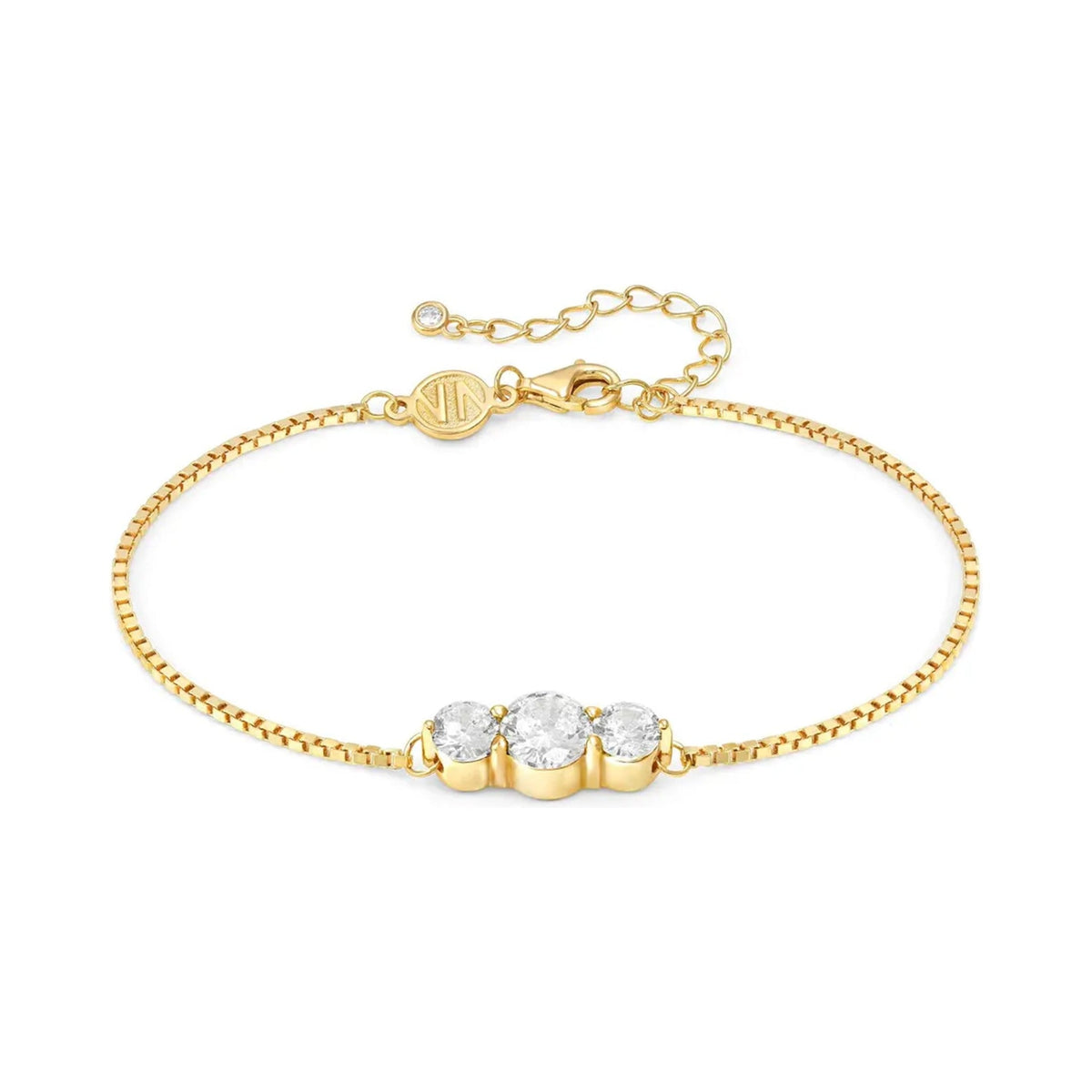 Close-up of the Nomination Colour Wave gold-plated bracelet featuring three sparkling stones, highlighting its elegant