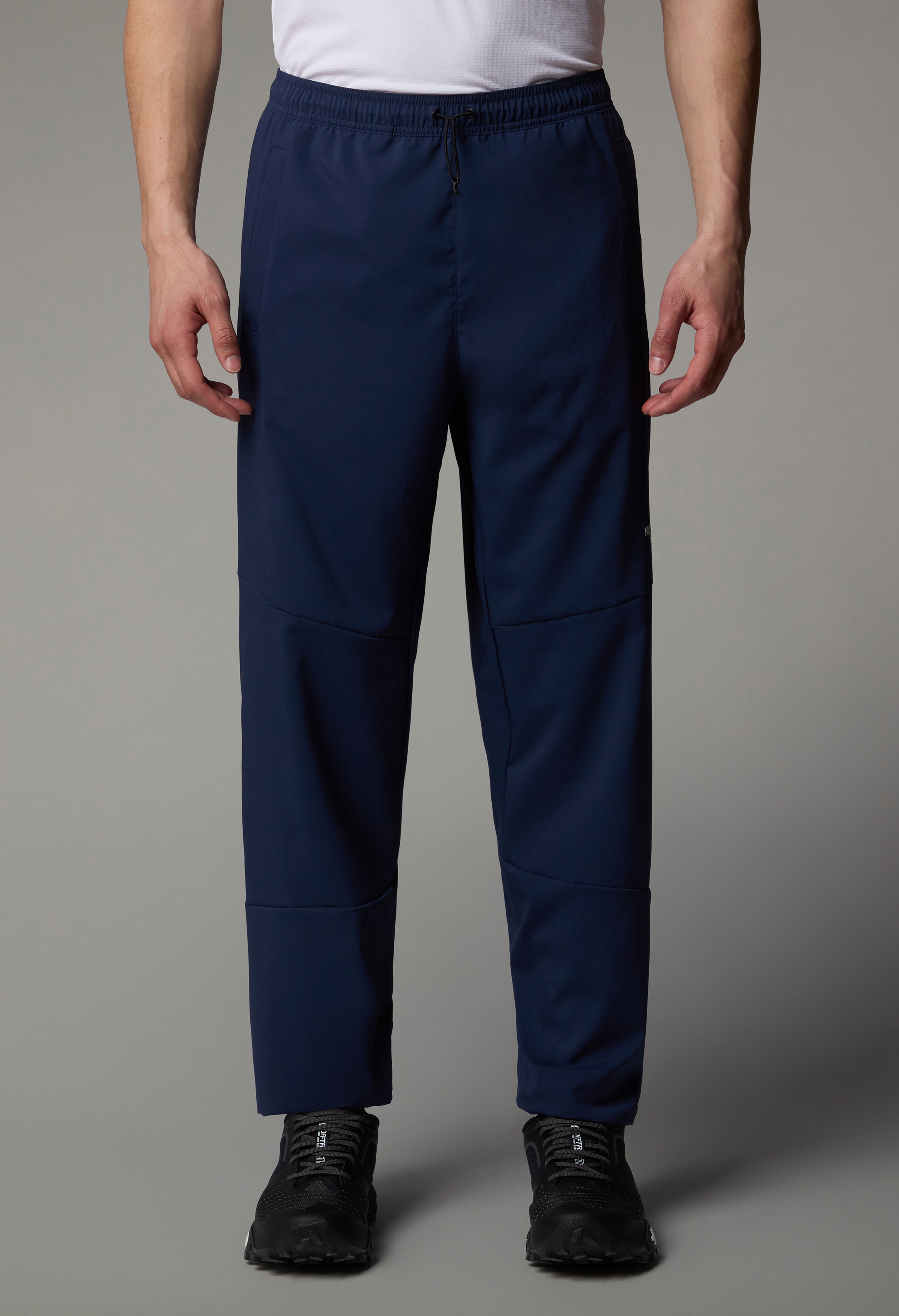 Men's The North Face Blue Mountain Athletics Wind Pant — view 3