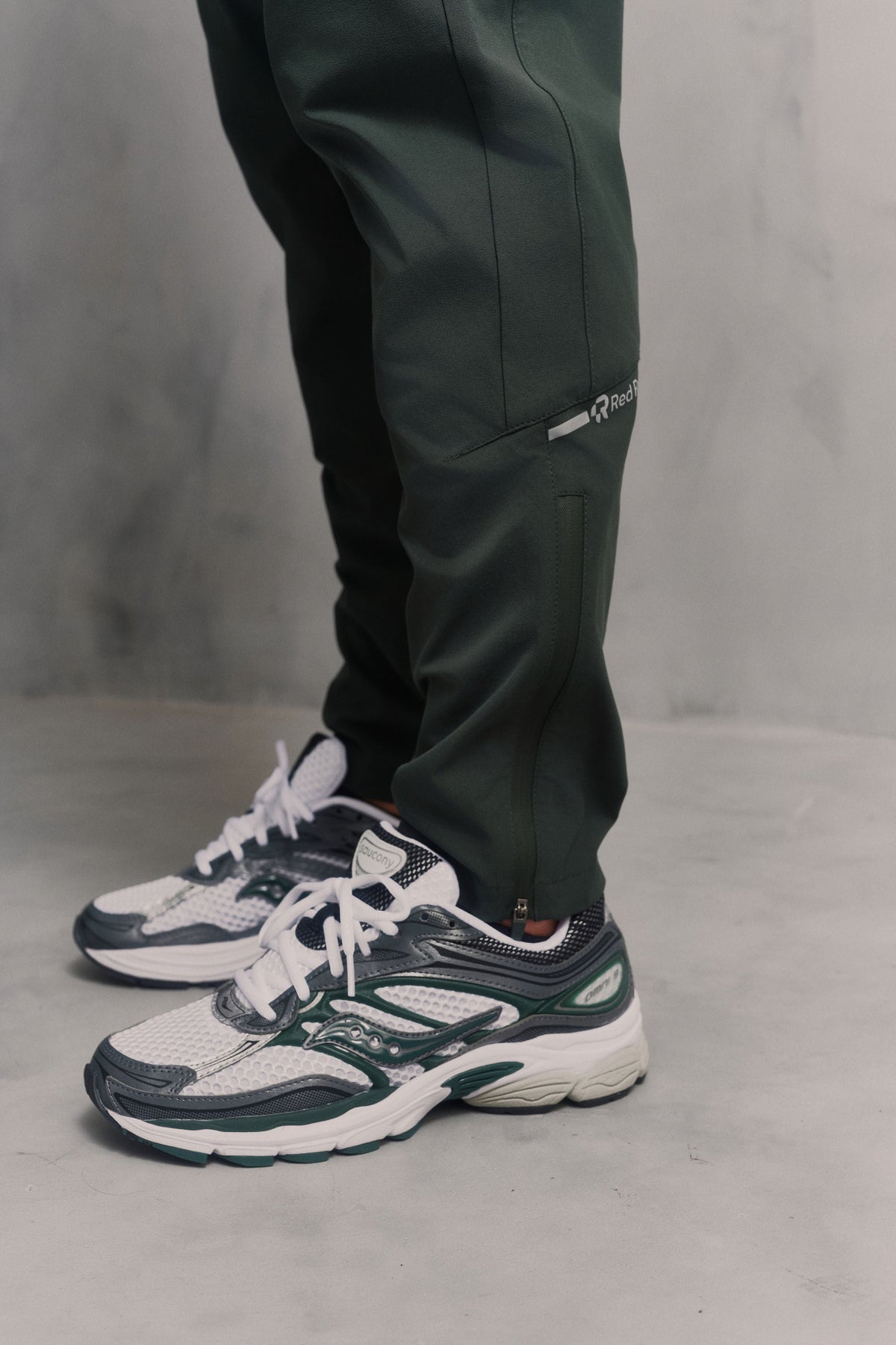 Mens Red Run Core Pine Green Sport Pants