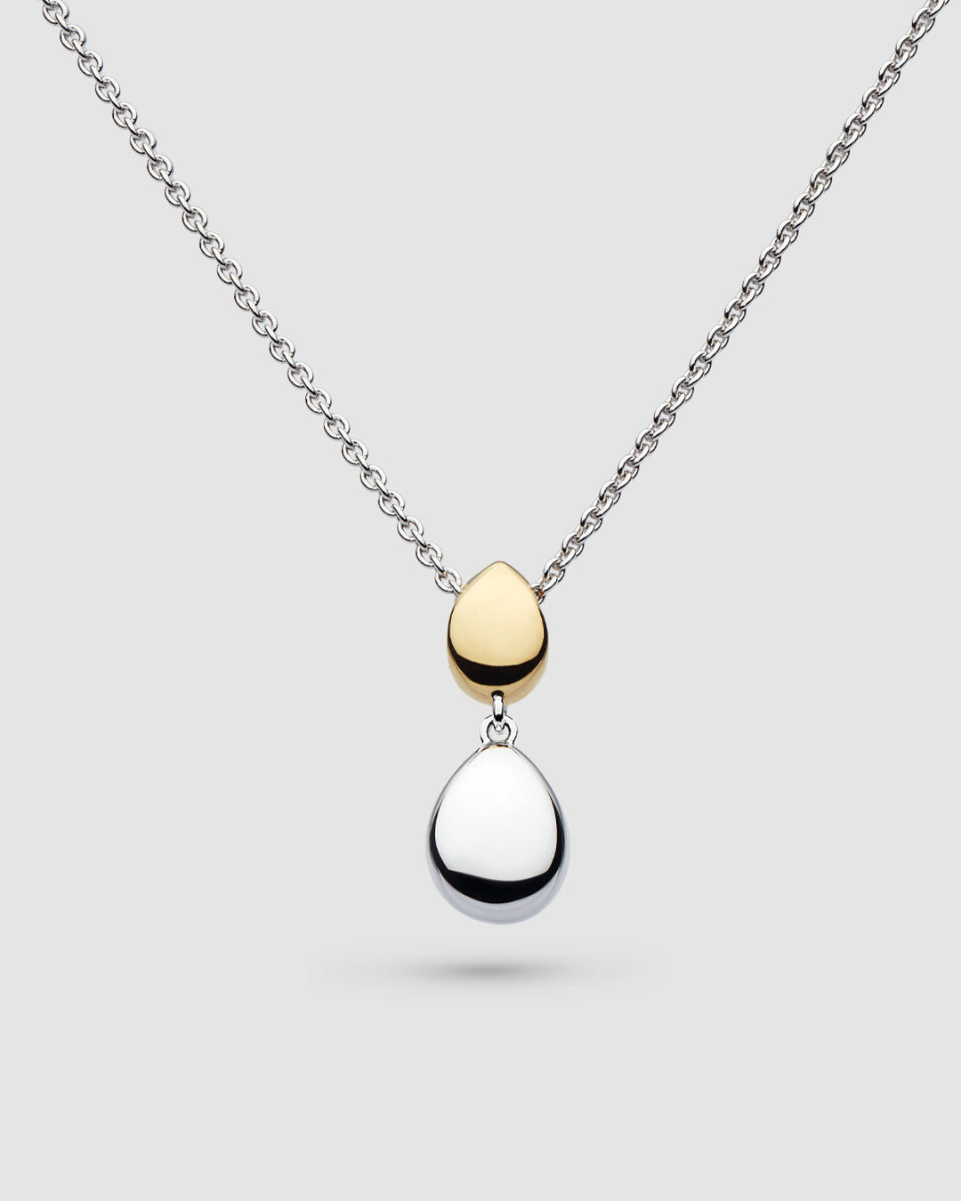 Coast Pebble Golden Necklace in sterling silver