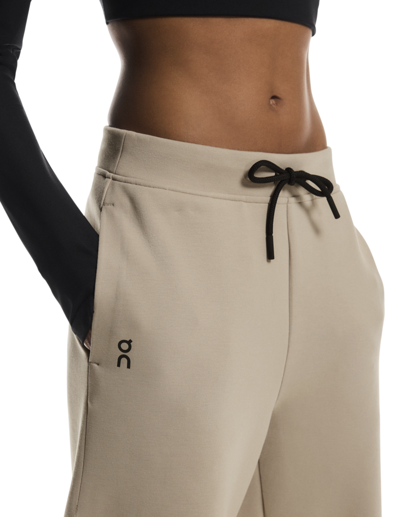 Women's On Running Focus Tech Desert Hoodie & Sweatpants Set