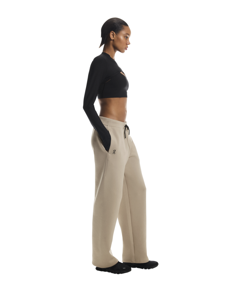 Women's On Running Focus Tech Sweatpants Desert — view 7