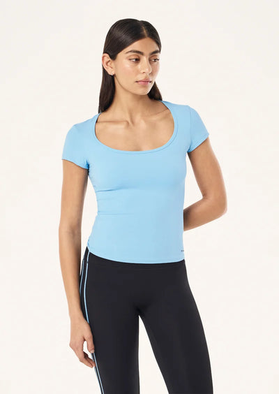 Women's P.E Nation Foundation Scoop Ss Top In Alaskan Blue