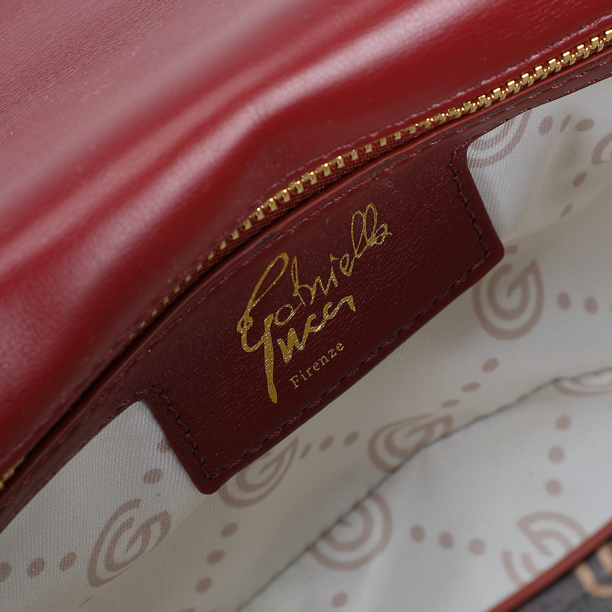 Women's Gabriella G Cindy Crossbody Bag Bordeaux