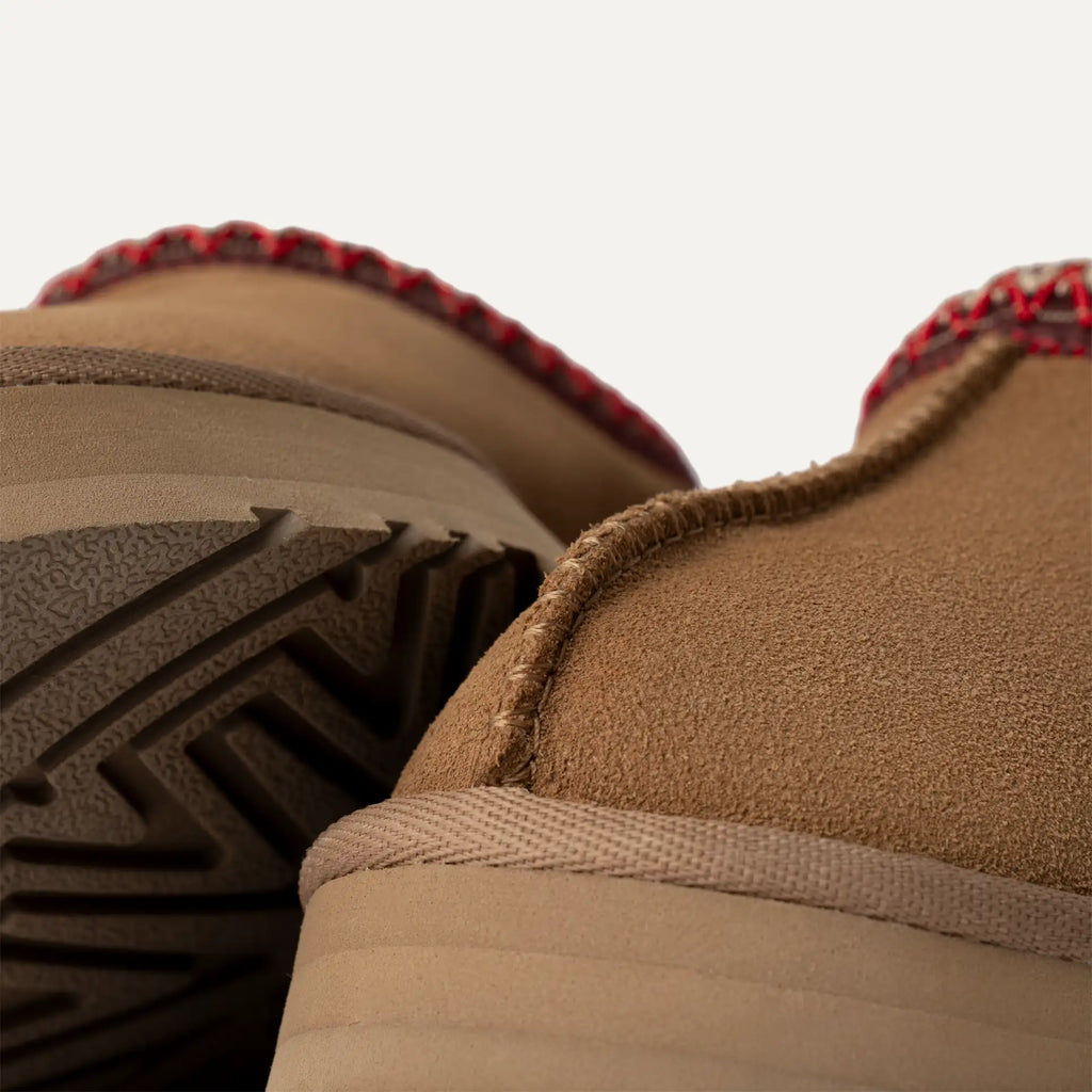 Girls UGG Junior Chestnut Tazz Slipper