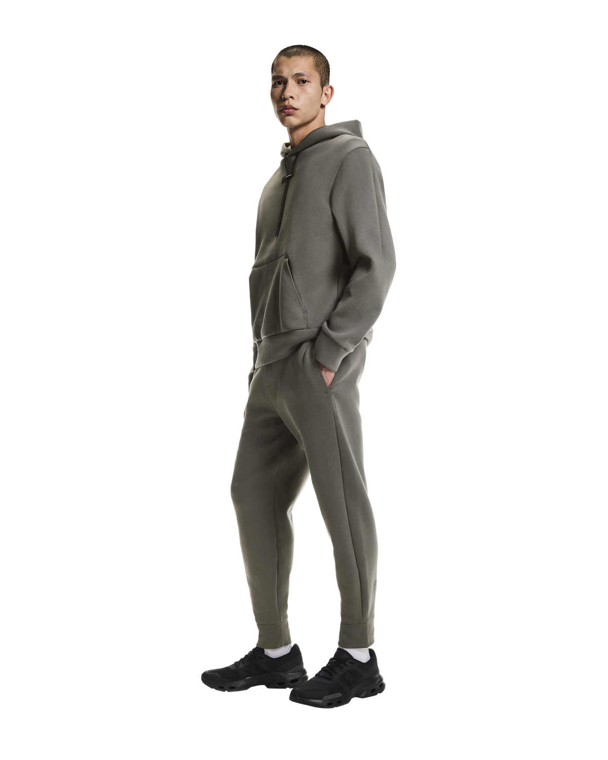 Men's On Running Shadow Focus Tech Sweatpants — view 2