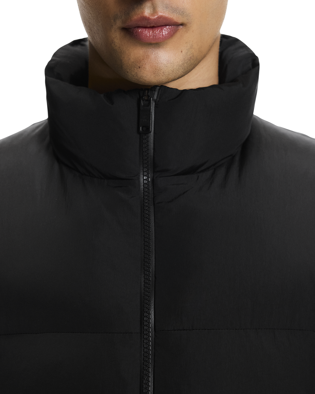 Men's On Running Black All Day Puffer Vest — view 5