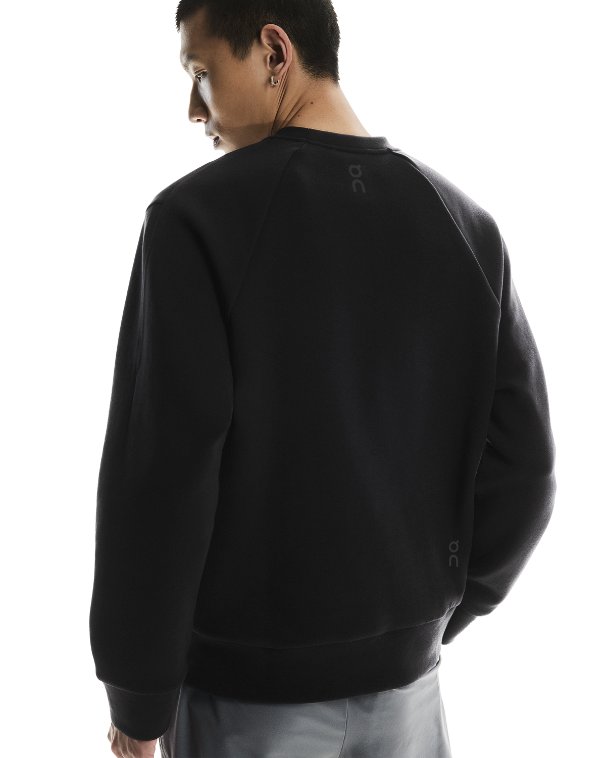 Men's On Running Black Focus Tech Crew Sweatshirt — view 2