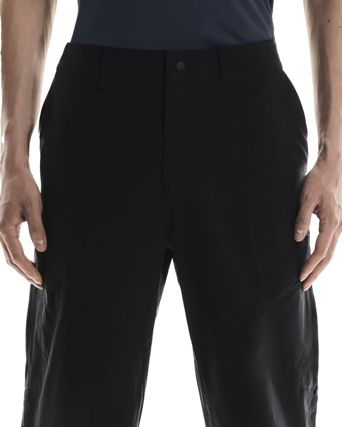 Men's On Running Black Water Resistant Trek Pants — view 5