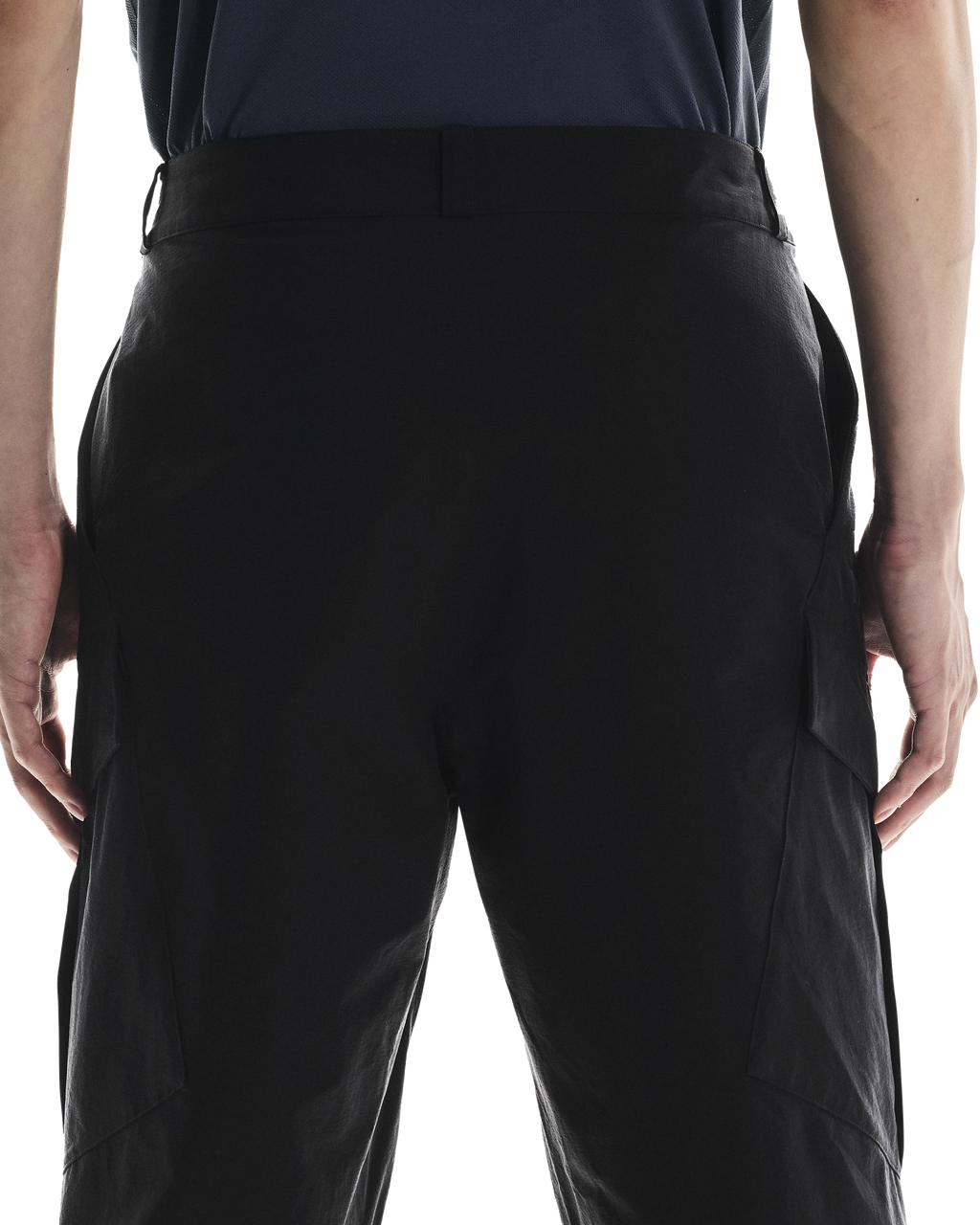 Men's On Running Black Water Resistant Trek Pants — view 4