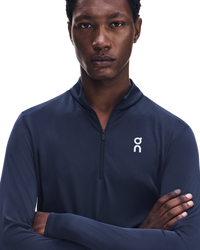 Men's On Running Core 1/4 Zip 1 Midnight & Core Pant Tracksuit Set