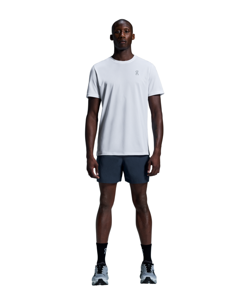 Men's On Running Midnight 7" Core Shorts — view 2