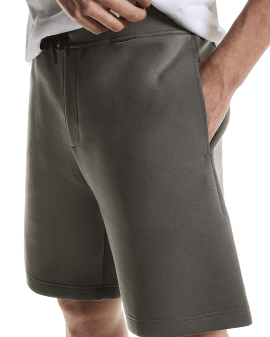 Men's On Running Shadow Focus Tech Shorts