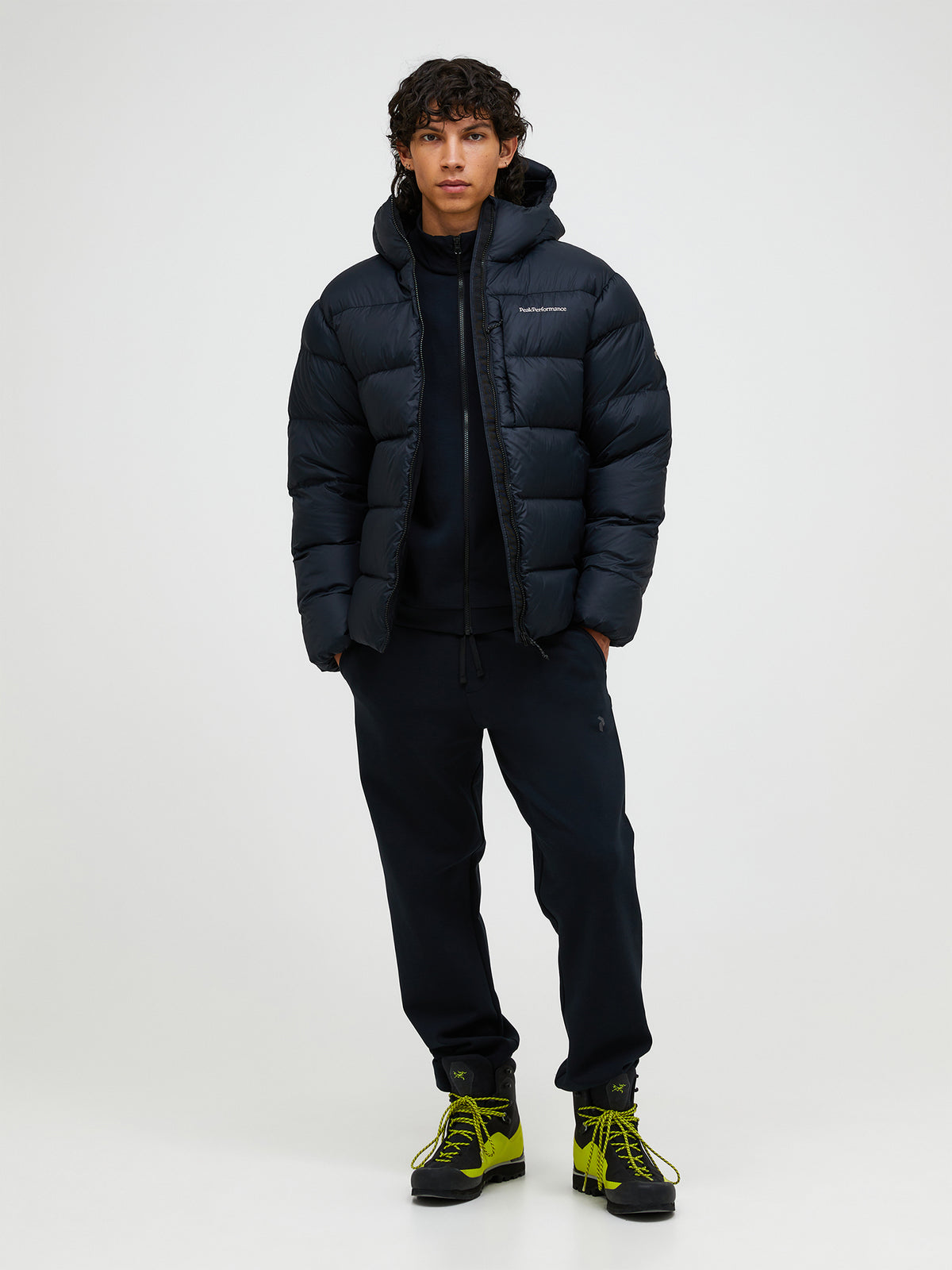 Men's Peak Performance Frost Down Puffer Jacket in Black — view 6