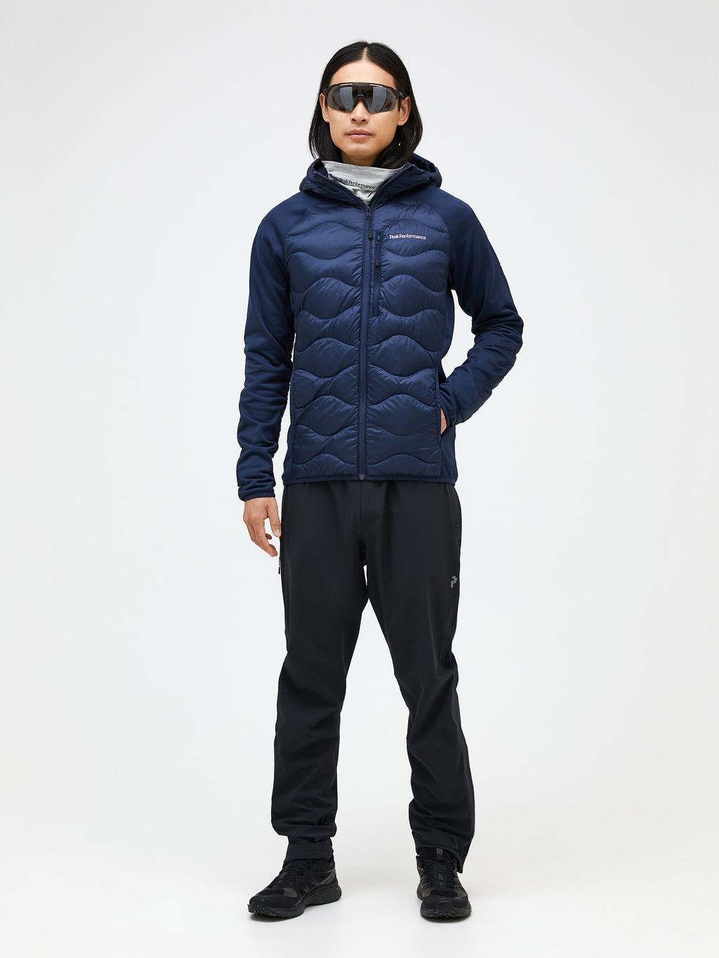 Men's Peak Performance Helium Down Hybrid Hood in Blue Shadow — view 4