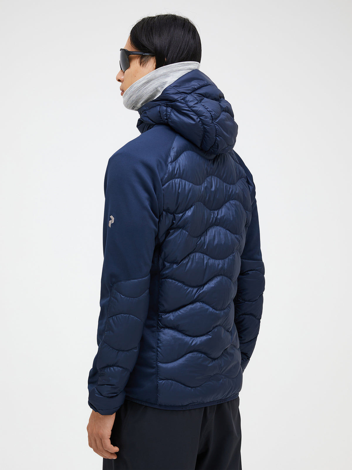 Men's Peak Performance Helium Down Hybrid Hood in Blue Shadow — view 8