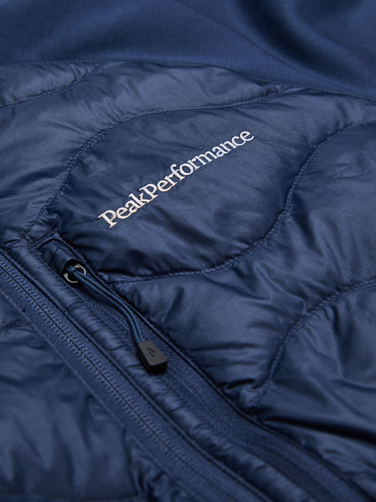 Men's Peak Performance Helium Down Hybrid Hood in Blue Shadow — view 9