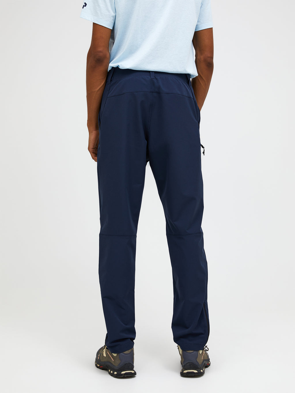 Men's Peak Performance Scale Softshell Pants in Black — view 4