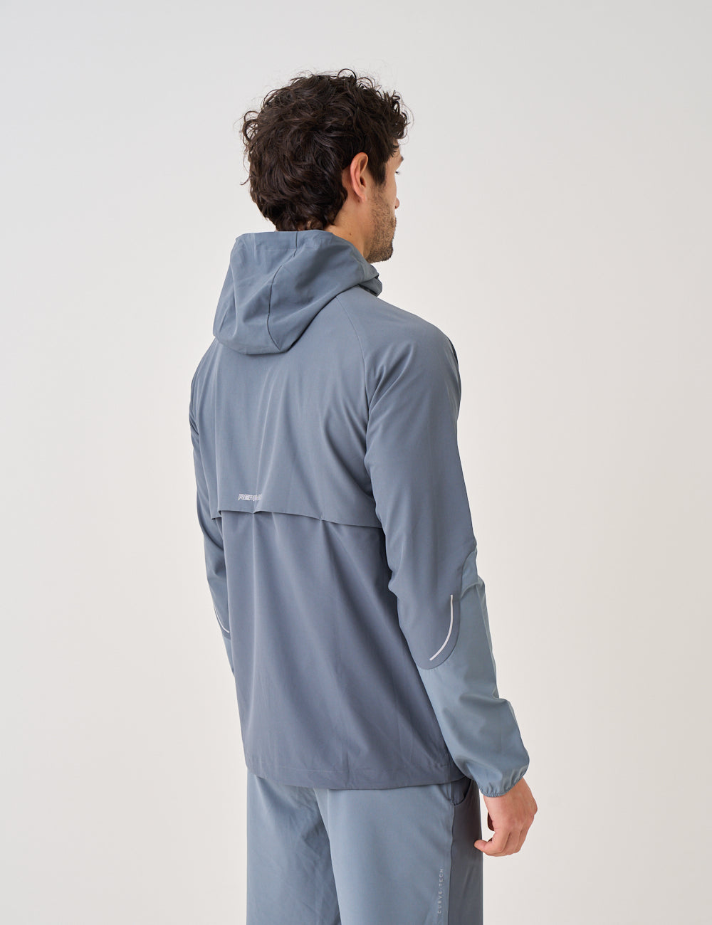 Men's Reprimo Turbulence Curve Windbreaker — view 6