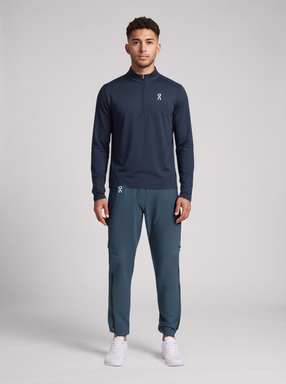 Men's On Running Core 1/4 Zip 1 Midnight & Core Pant Tracksuit Set